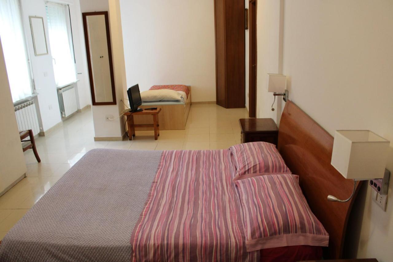 Stella Marina Apartment เชลเล ลีกูเร ภายนอก รูปภาพ